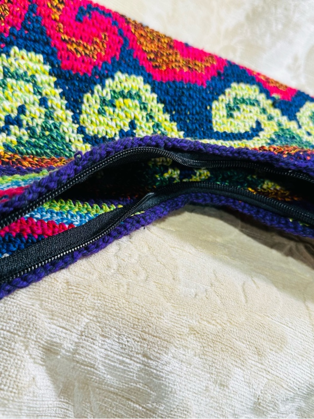 Handmade Tapestry Crochet Boho Crossbody Bag - Vibrant Spiral Mochila Style - Picture 3 of 3